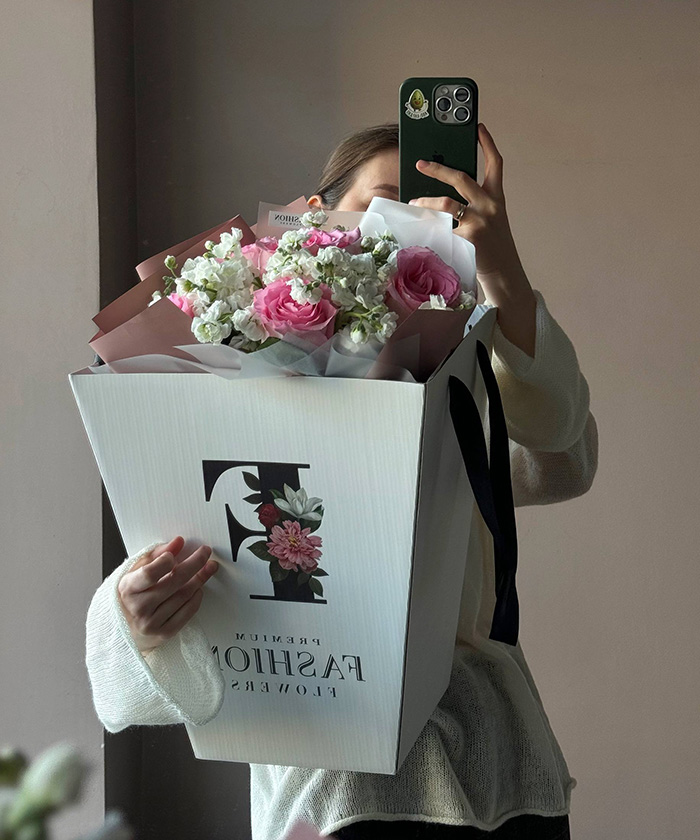 фирменная коробка для букета FASHION FLOWERS